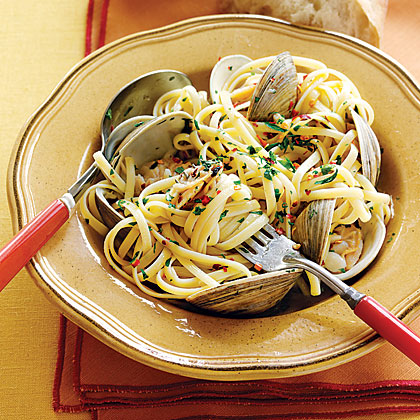 Linguine with White Clam Sauce 