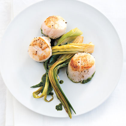Seared Scallops with Leek Ribbons 