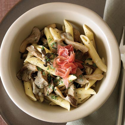 Penne with Oyster Mushrooms, Prosciutto, and Mint 