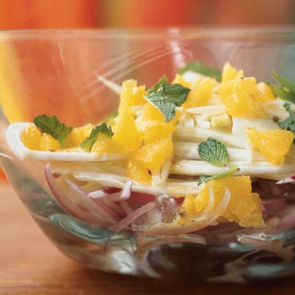 Spanish Salad of Oranges, Fennel, Red Onion, and Mint with Dressing 