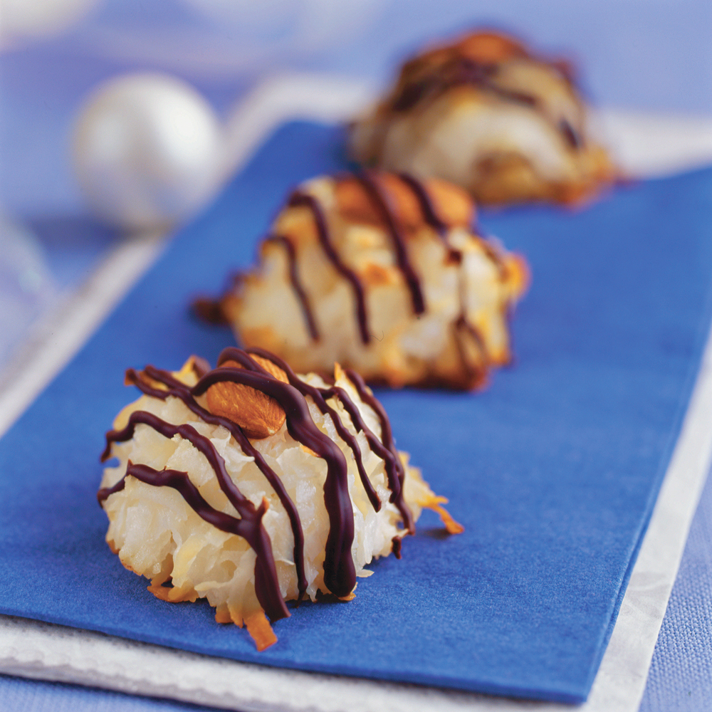 Chocolate-and-Almond Macaroons 