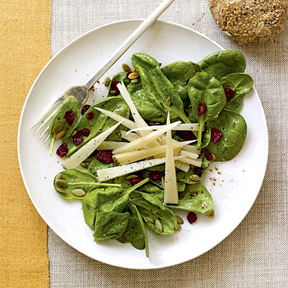 Spinach Salad with Cranberries and Pumpkin Seeds 