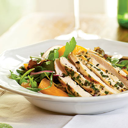Arugula Salad with Chicken and Apricots 
