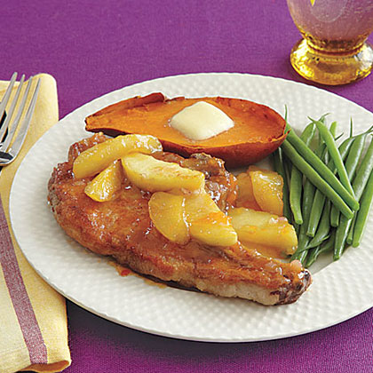 Pork Chops with Apples 