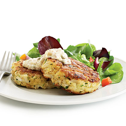 Crab Cakes with Spicy R&eacute;moulade 