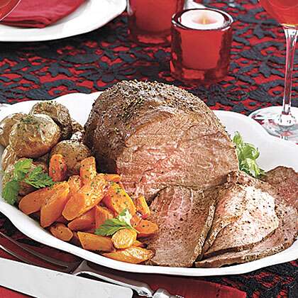 ras provincie jury Sirloin Tip Roast with Carrots & Baby Red Potatoes Recipe | MyRecipes