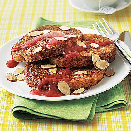 French Toast with Maple-Strawberry Sauce