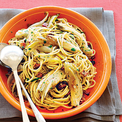 Spaghetti with Endive and Bacon 