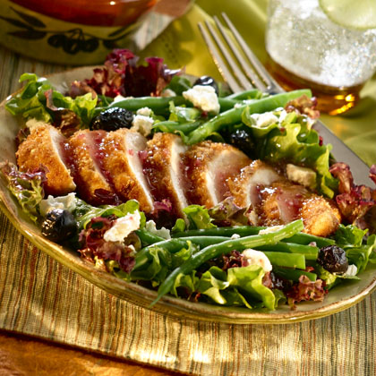 Onion-Crusted Chicken With South Of France Salad 