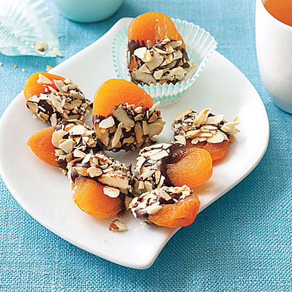 Crunchy Chocolate-Dipped Apricots