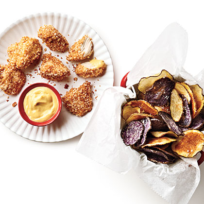 Chicken Nuggets with Crispy Potato Chips and Honey Mustard 