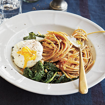 Whole-Wheat Spaghetti with Kale, Poached Eggs, and Toasted Breadcrumbs 