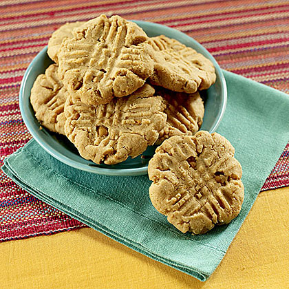 peanut-butter-cookies-ay-1911338-x.jpg