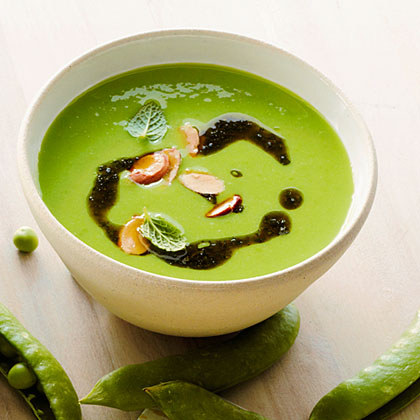 Fresh Pea Soup with Mint 