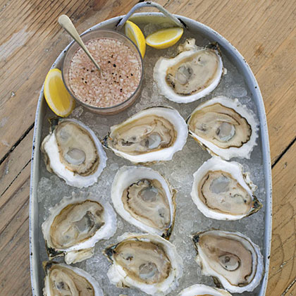 Oysters on the Half Shell with Ros&eacute; Mignonette