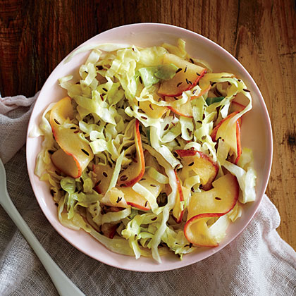 Saut&eacute;ed Cabbage and Apples 