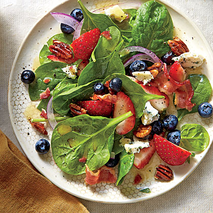 Spinach Salad with Honey Dressing and Honeyed Pecans 