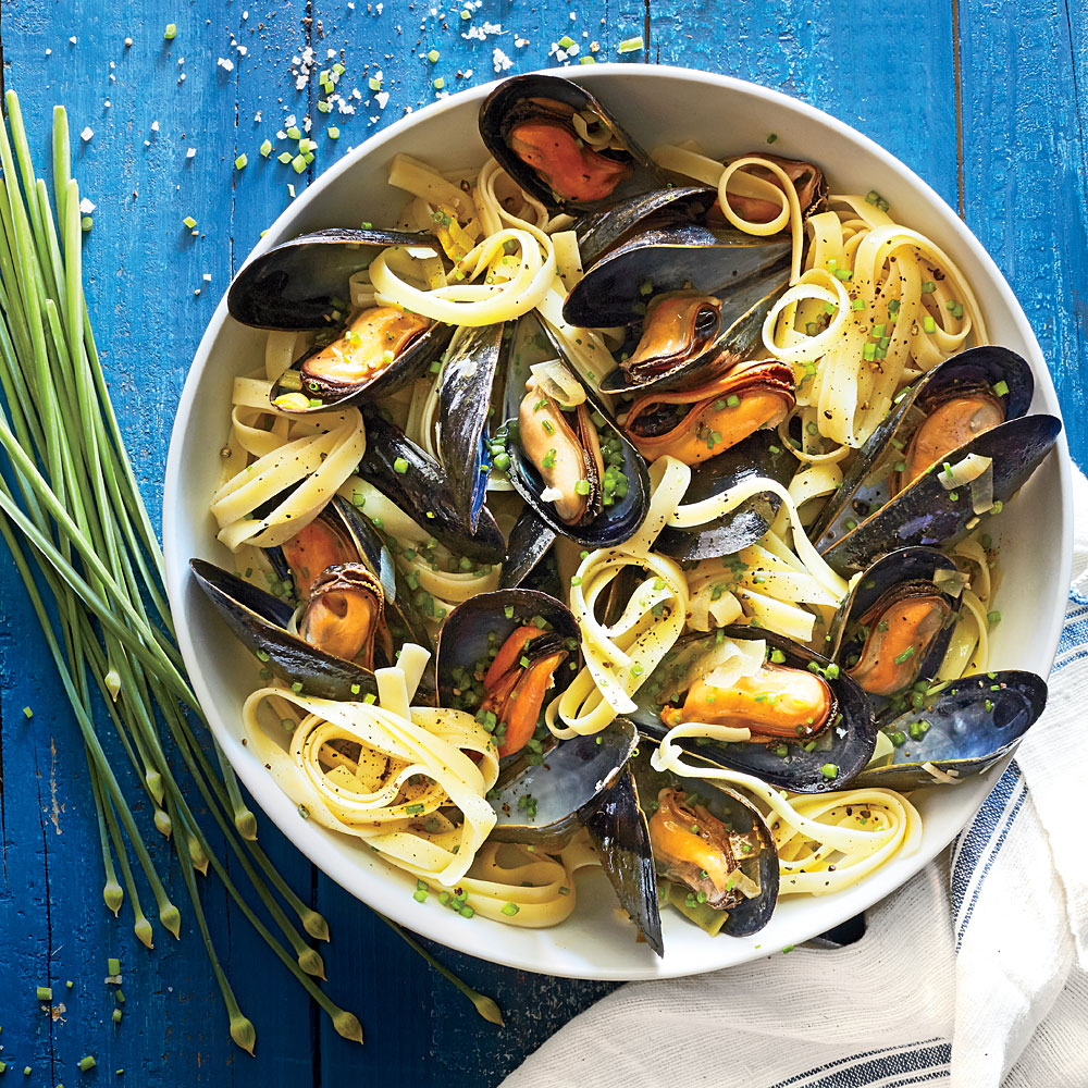 Fettuccine with Mussels and Brown-Butter Leeks
