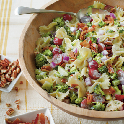 broccoli-grape-pasta-salad-sl.jpg