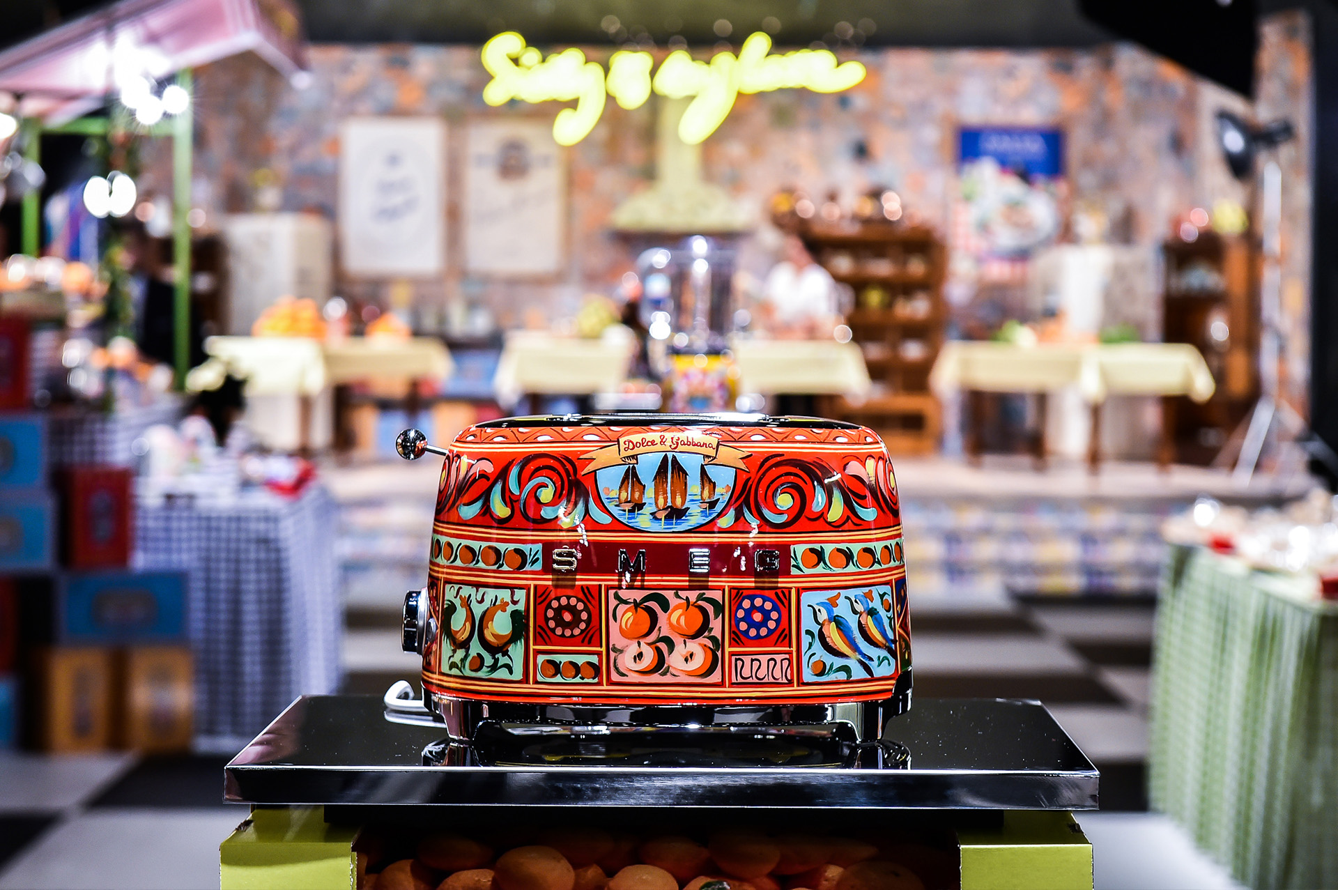 EC: Dolce & Gabbana Is Making Toasters Now