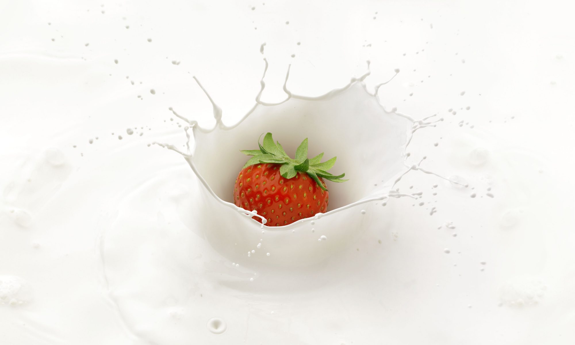 cream splash strawberry