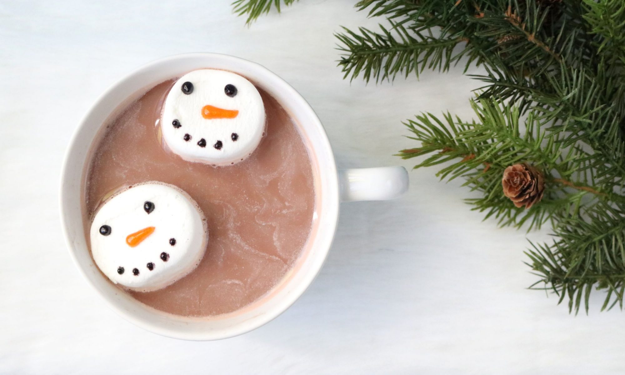 EC: Make DIY Snowman Marshmallows for Your Hot Cocoa