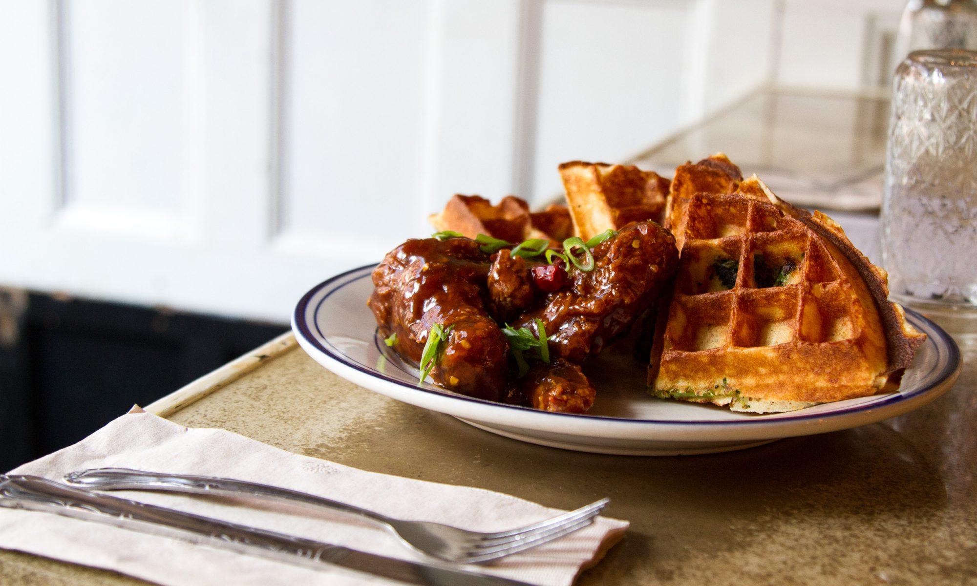 EC: General Tso&rsquo;s Chicken and Waffles Are a Total Dream Team