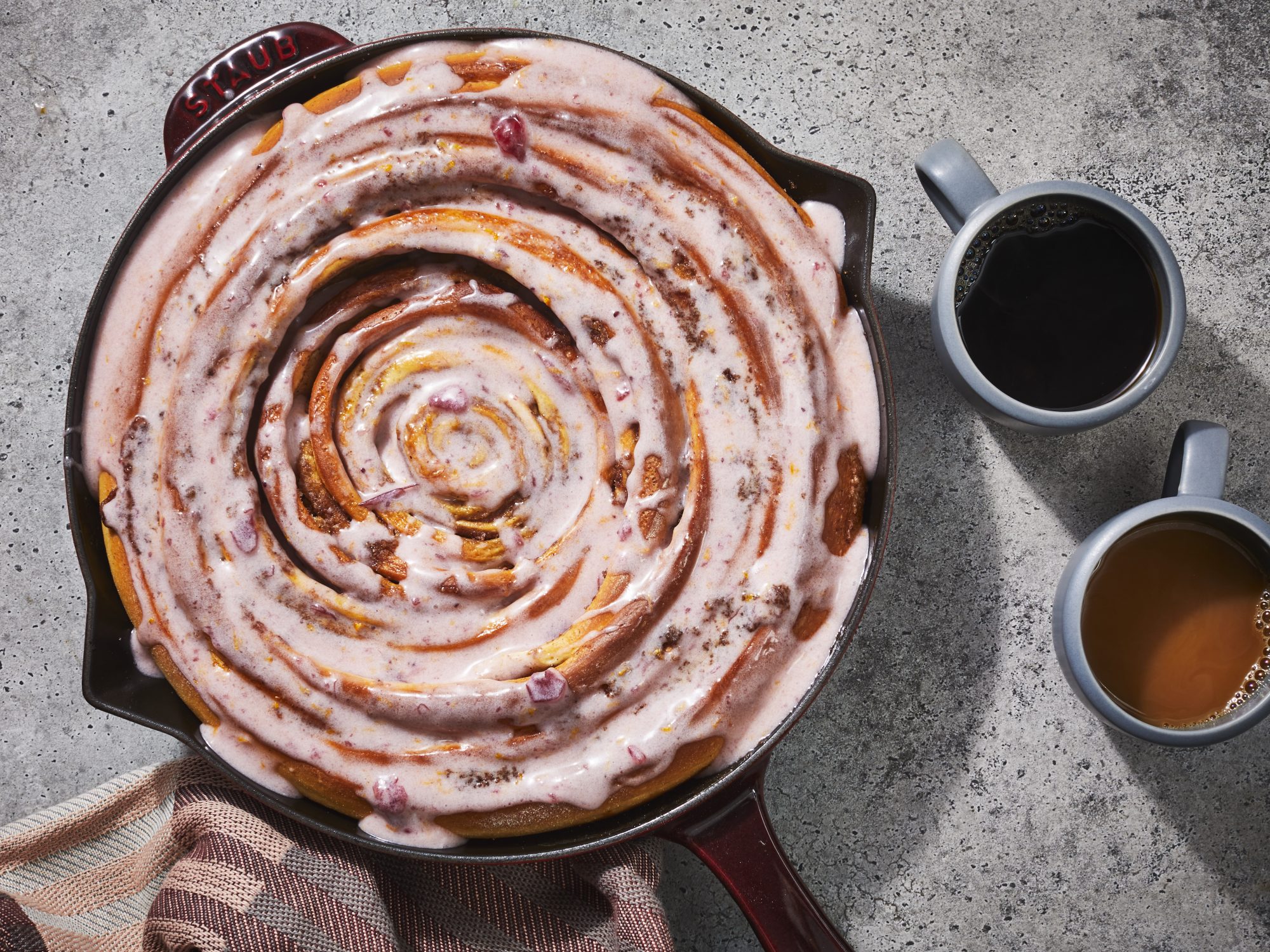 Skillet Cinnamon Roll With Cranberry Glaze 