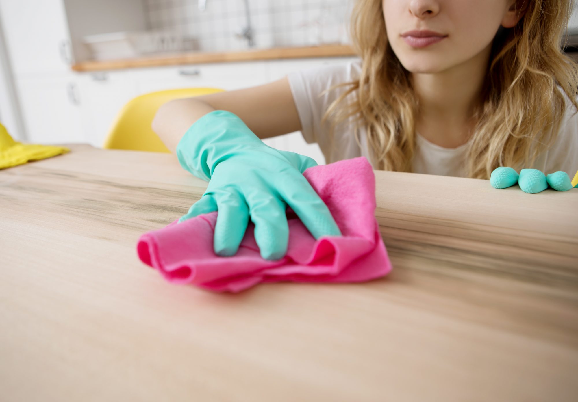 Cleaning countertops