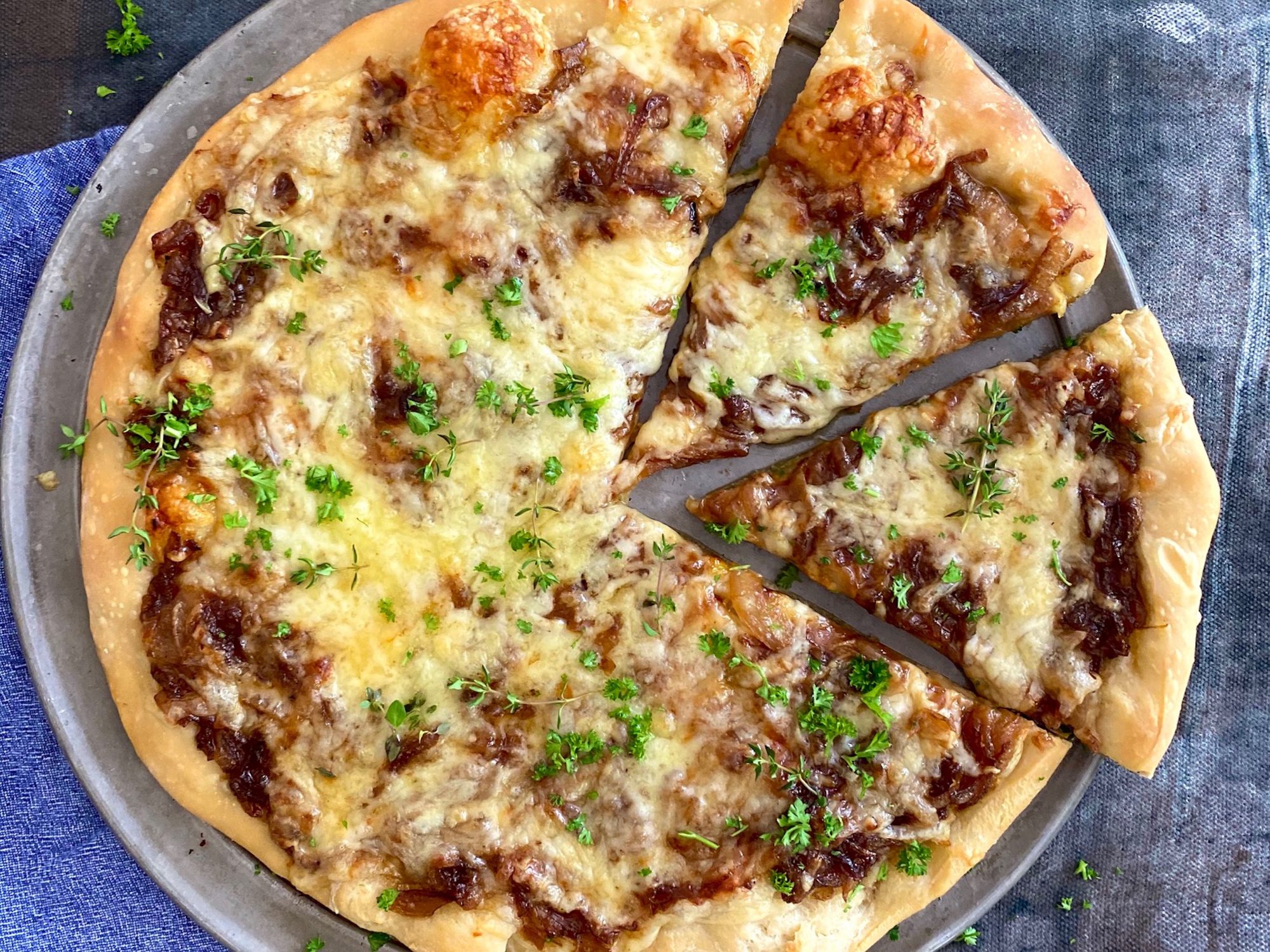 mr-French Onion Pizza Image