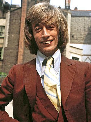 Robin Gibb of the Bee Gees Dies at 62 | PEOPLE.com