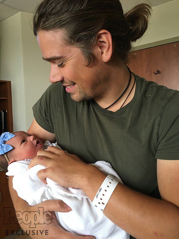 Zac Hanson Welcomes Mary Lucille Diana