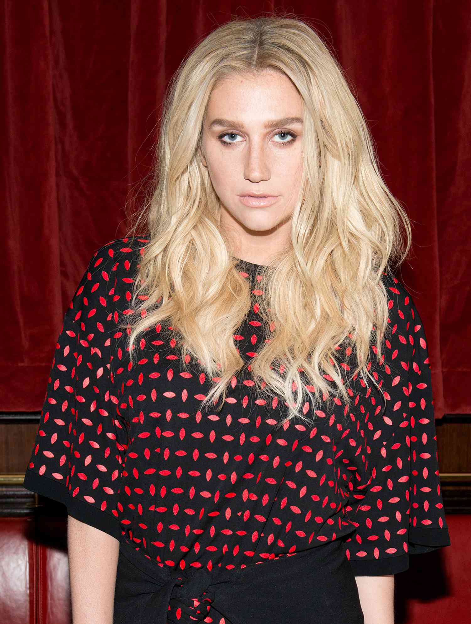 Kesha Releases Emails Allegedly Depicting Dr. Luke's Criticism of Her ...