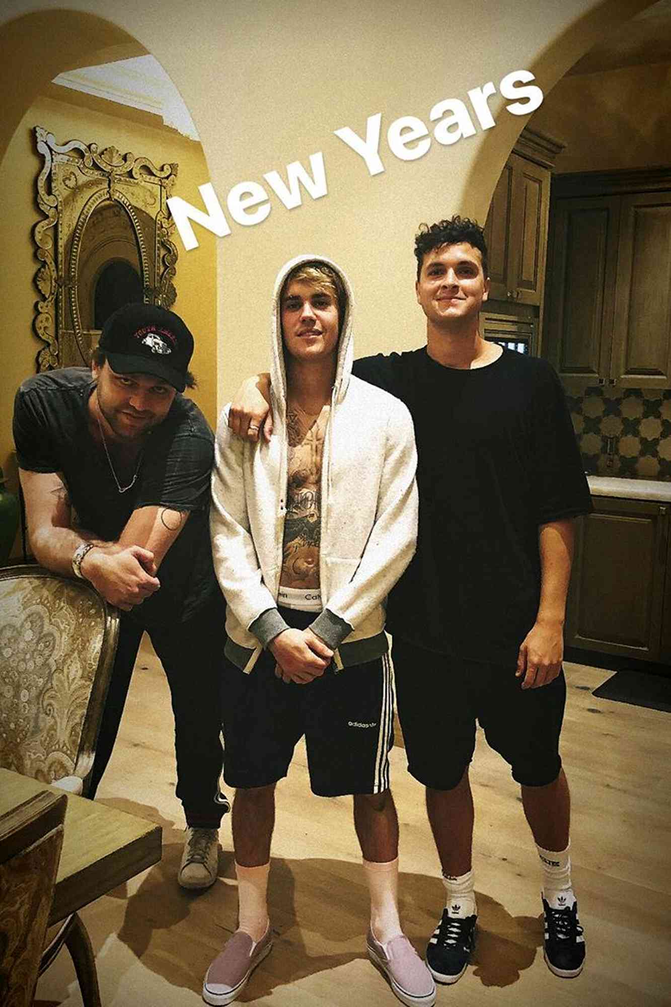 Celebrities post on New Year's EveSource: Justin Bieber Snapchat