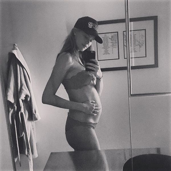 WHEN SHE TOOK HER FIRST-EVER PREGNANT MIRROR SELFIE
