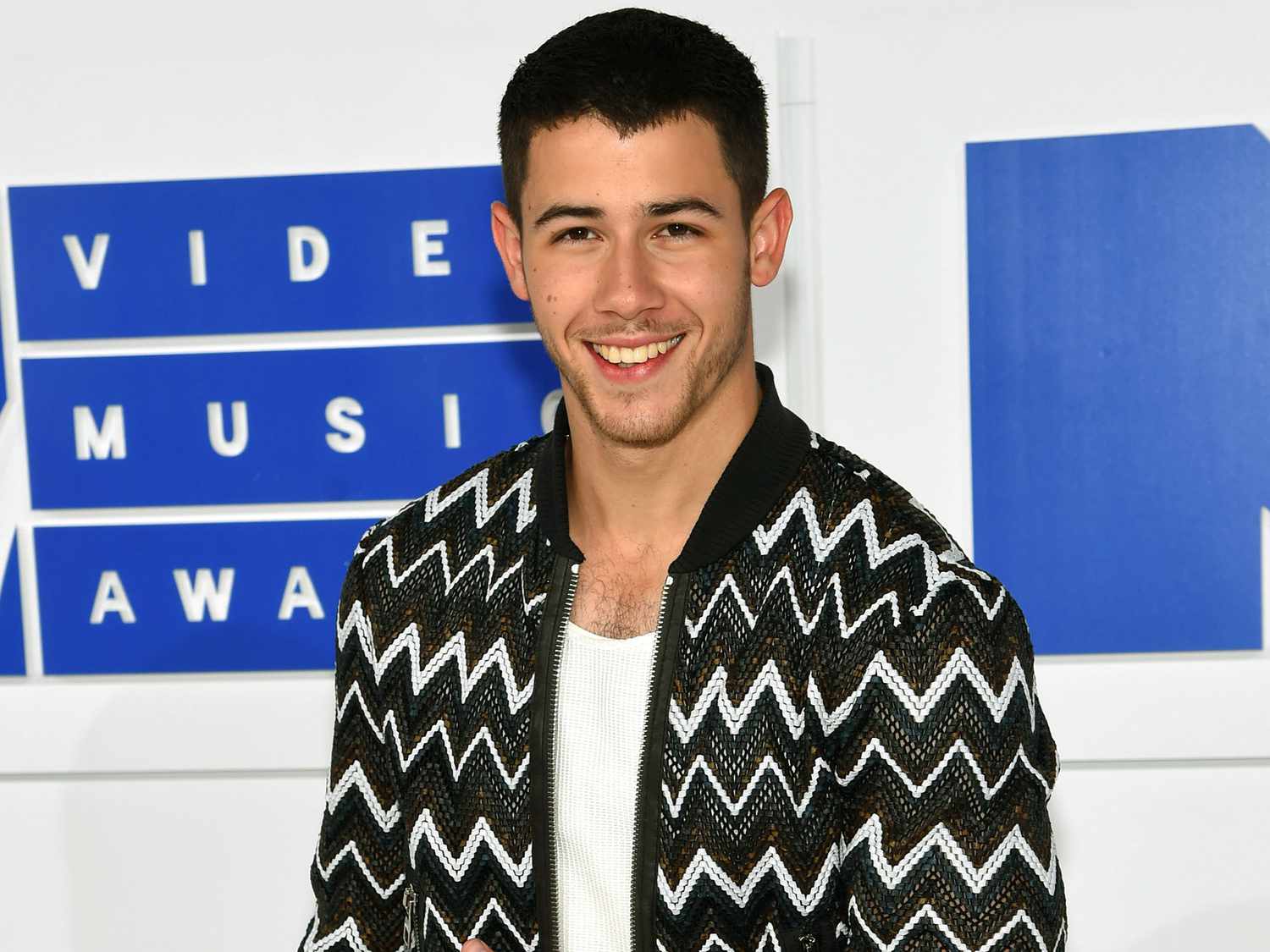Jonas Brothers,Kevin Jonas,News,Nick Jonas.
