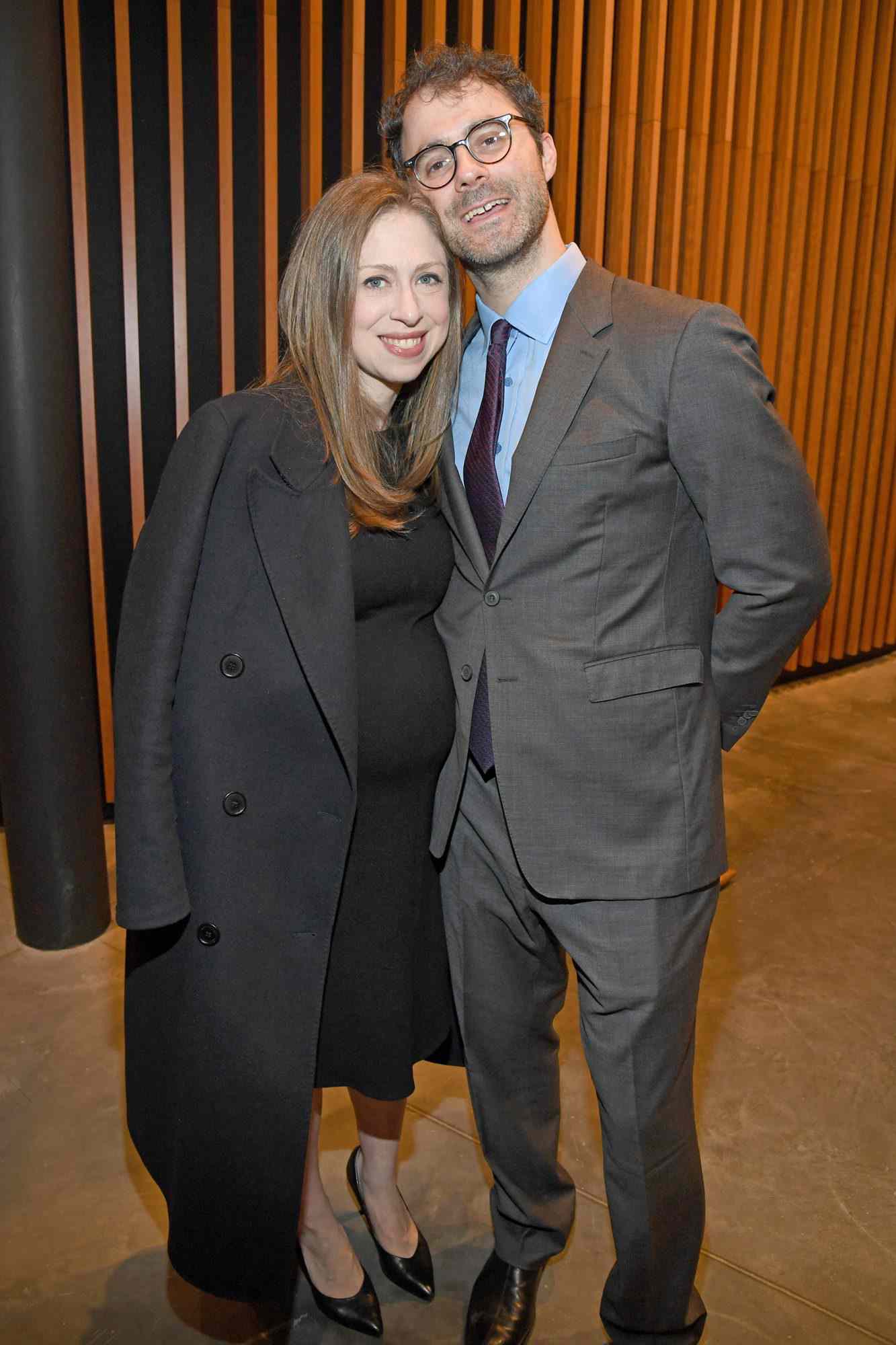 Chelsea Clinton/ baby bump and husband - Statue of liberty