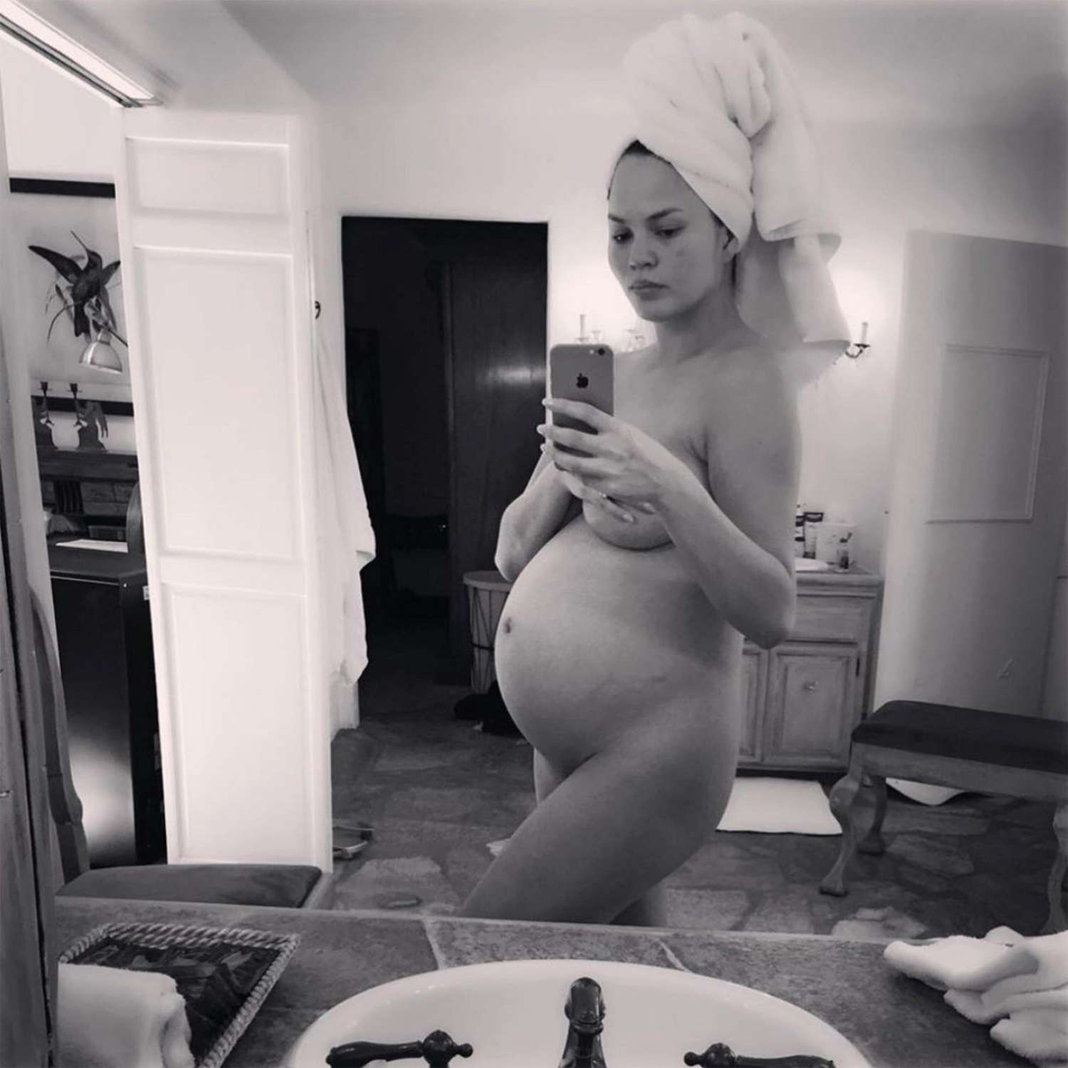Naked Pregnant Weman Kathy Ferreiro Topless