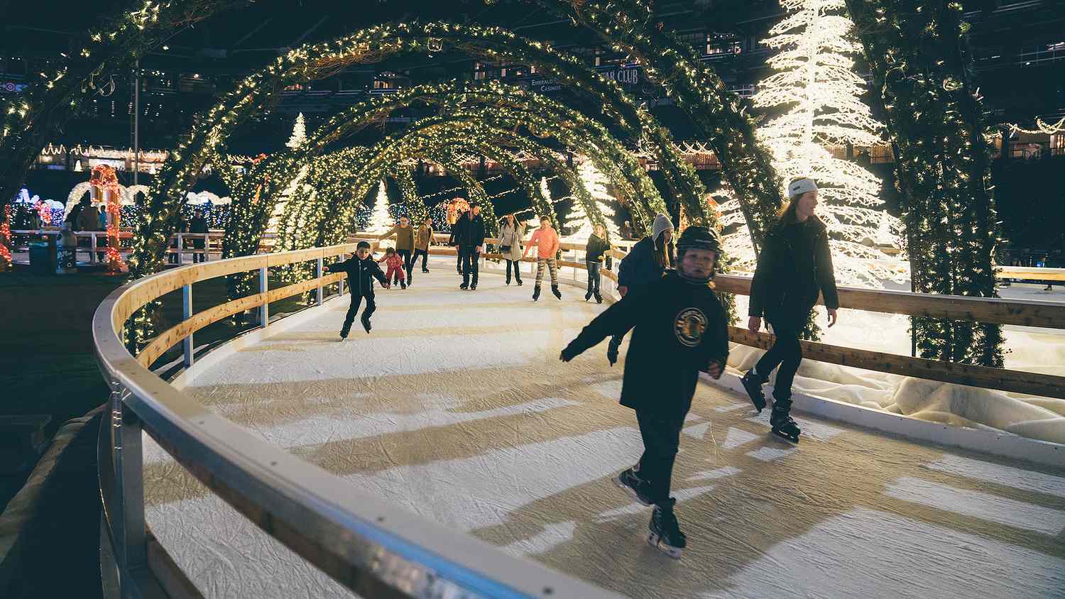Enchant World's Largest Christmas Maze