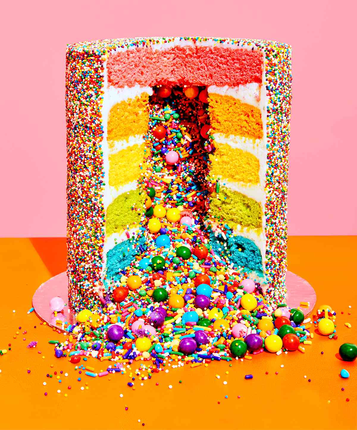 FOOD TREND: The 'Explosion' Cake&nbsp;