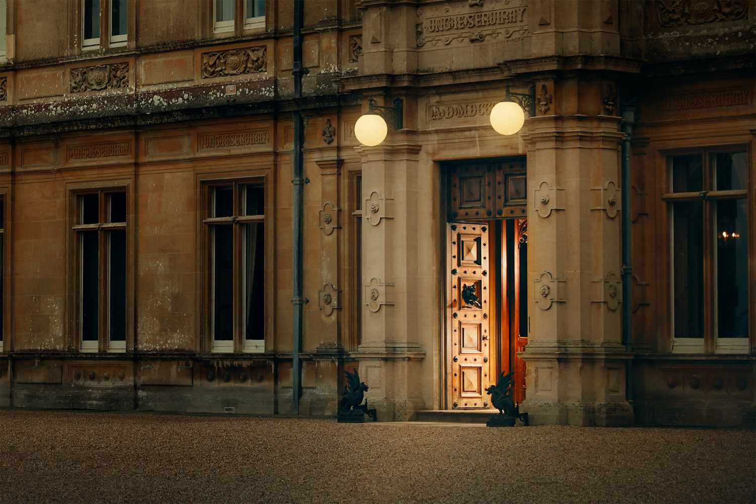 Downton Abbey house on Airbnb