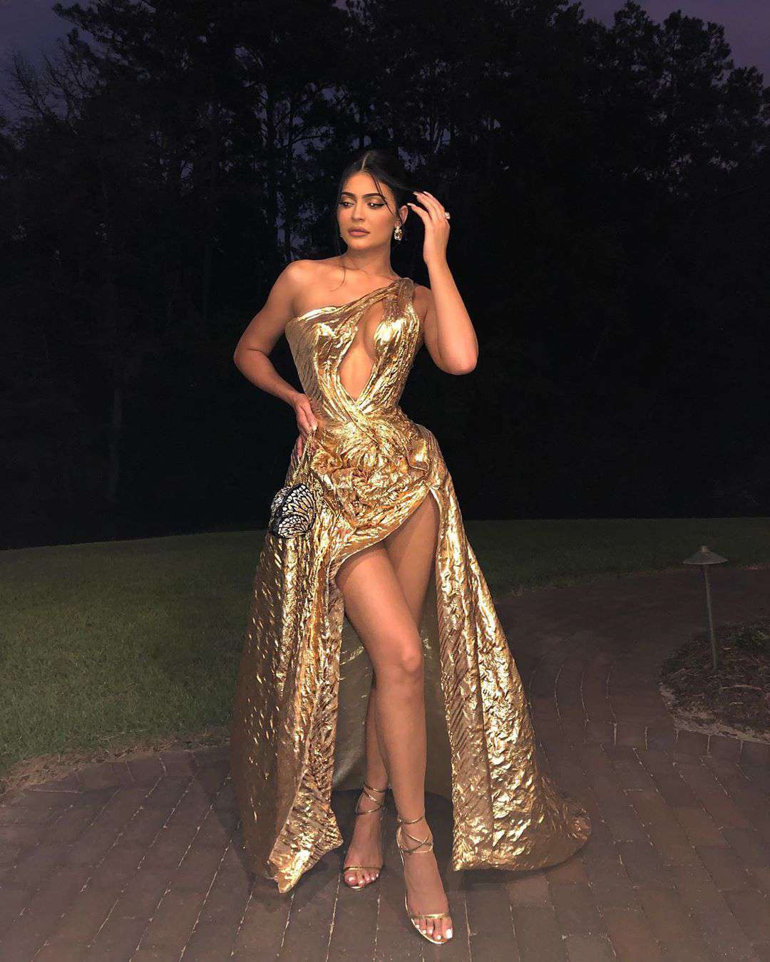 Fans Reactions to the Gown Kylie Jenner Wore to Hailey and Justin Bieber's  Wedding | PEOPLE.com
