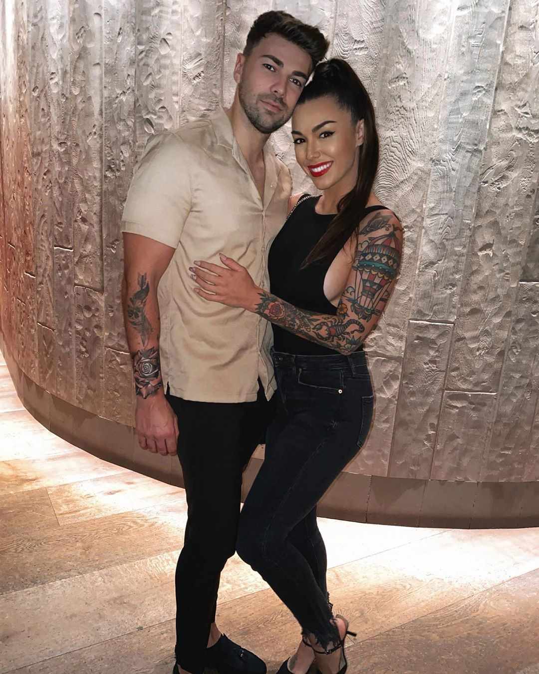 <p>From reality TV to real-life love! The Challenge's Kailah Casillas and Love Island's Sam Bird are engaged, Casillas announced on Instagram. </p>
                            <p>"I'm marrying my favorite person in the world," Casillas, 27,  captioned an Instagram shot debuting her engagement ring.</p>
                            <p>She offered a closeup of the diamond on her Instagram Story, writing, "I'm lucky."</p>
                            <p>Bird, also 27, showed the newly engaged couple celebrating with chocolate on his Story as they vacation in Greece.</p>
                            