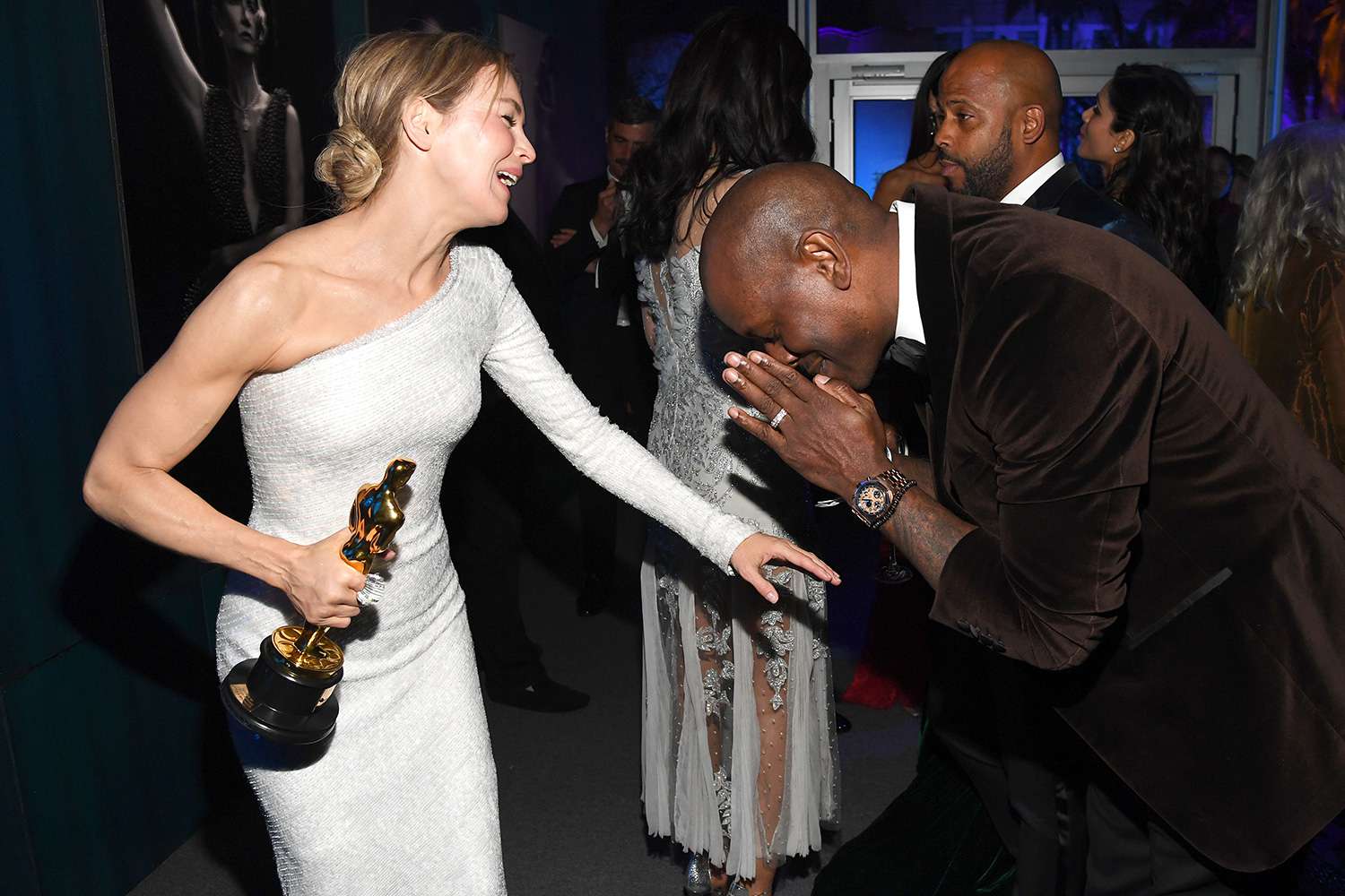 Renee Zellweger and Tyrese Gibson attend the 2020 Vanity Fair Oscar Party hosted by Radhika Jones at Wallis Annenberg Center for the Performing Arts on February 09, 2020 in Beverly Hills, California