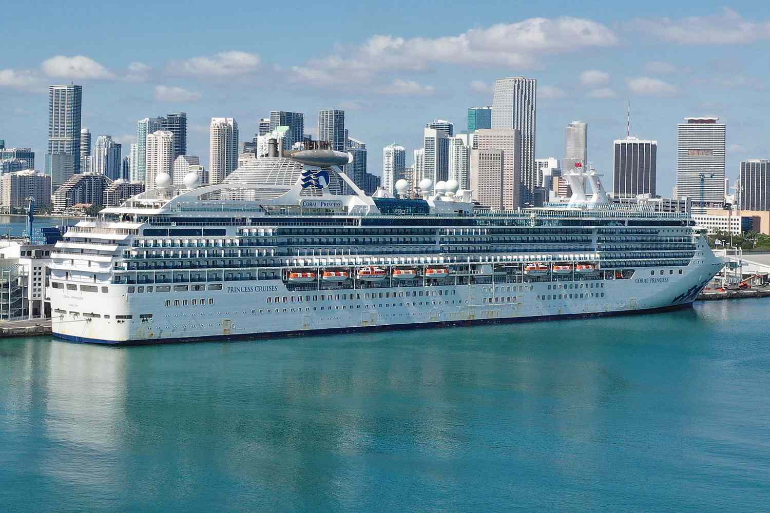 drone shows the cruise ship Coral Princess