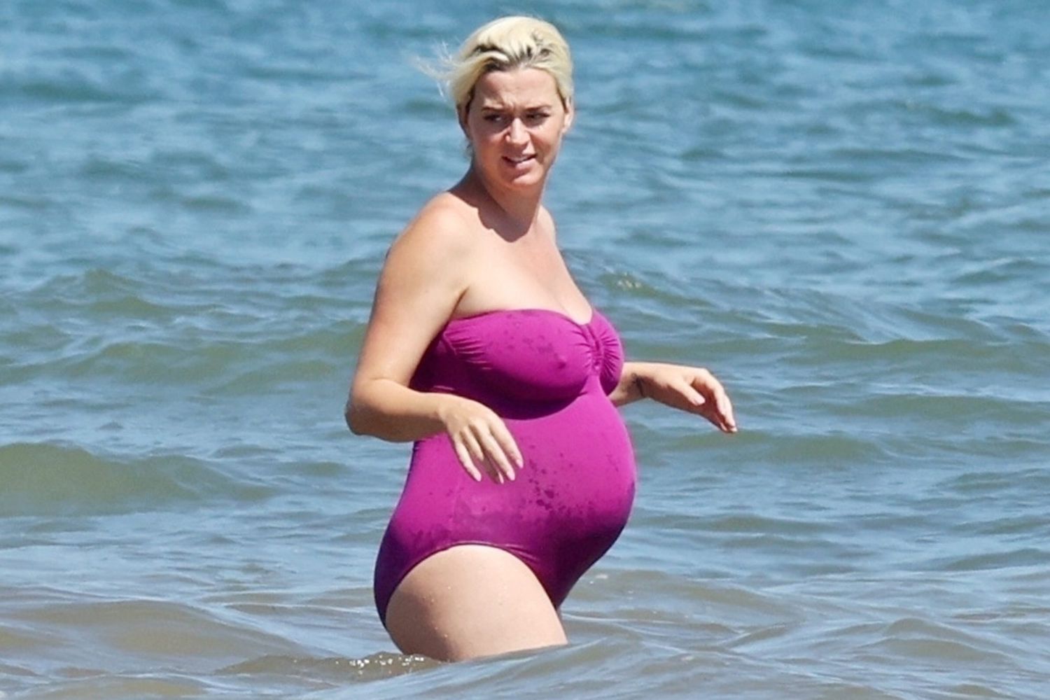 Pregnant Katy Perry Rocks Swimsuit, Reveals Baby Girl's Nickname ...