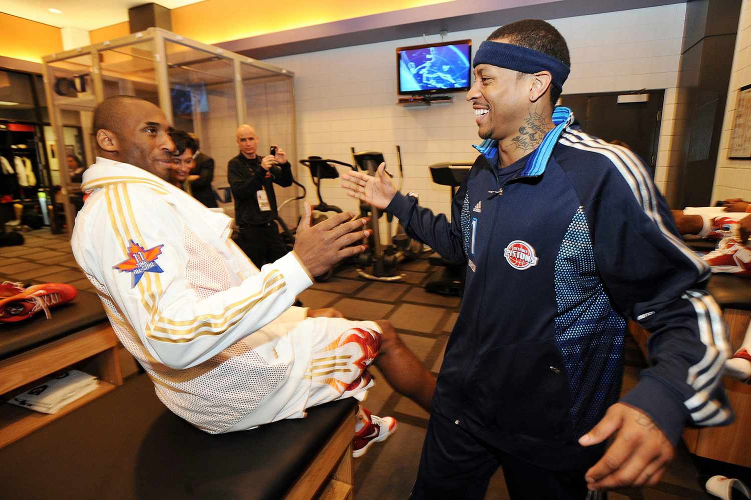 NBA Legend Allen Iverson Pens Heartfelt Tribute to Kobe Bryant ...