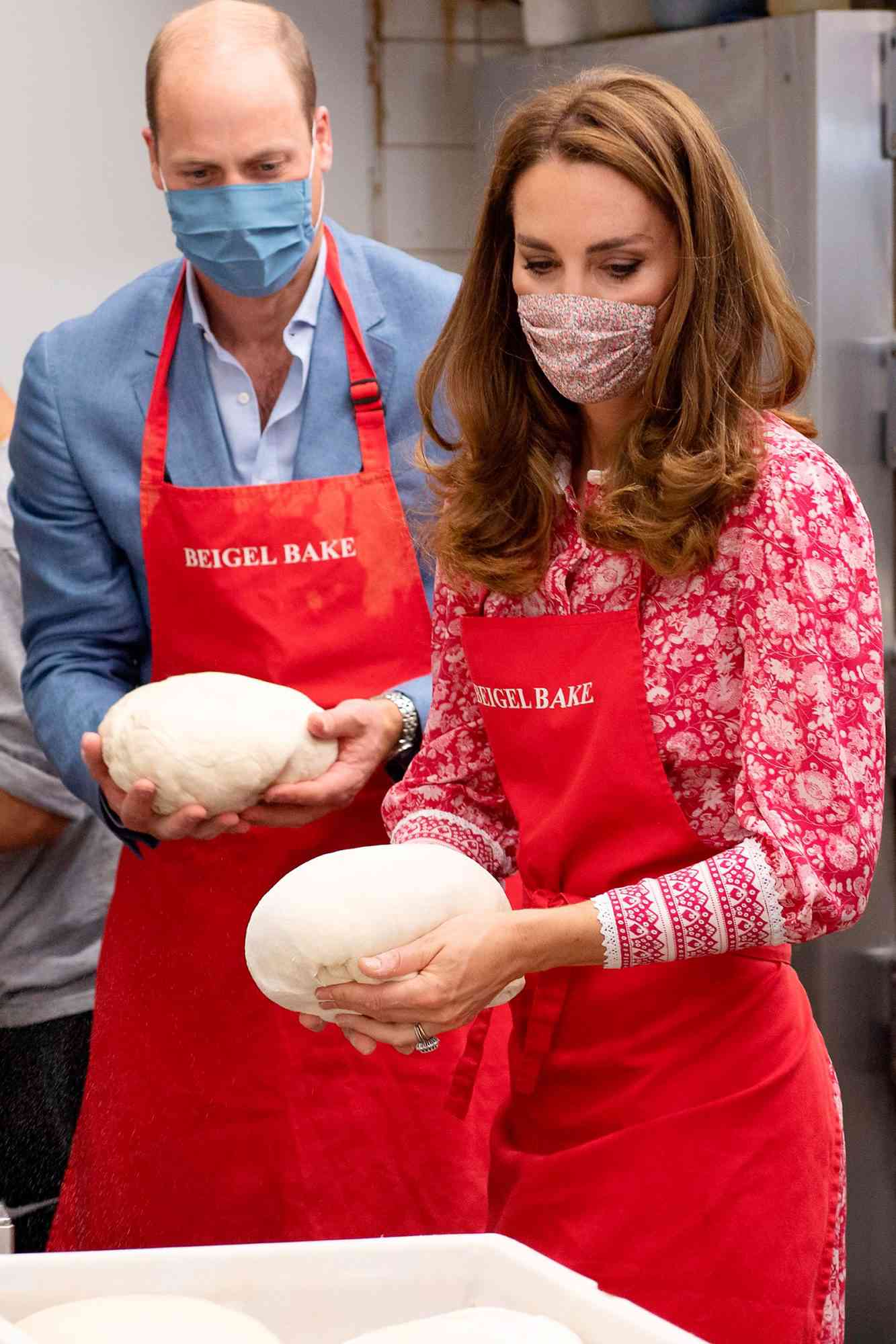 Prince William, Duke of Cambridge and his wife Britain's Catherine, Duchess of Cambridge visit to Beigel Bake Brick Lane Bakery in east London on September 15, 2020