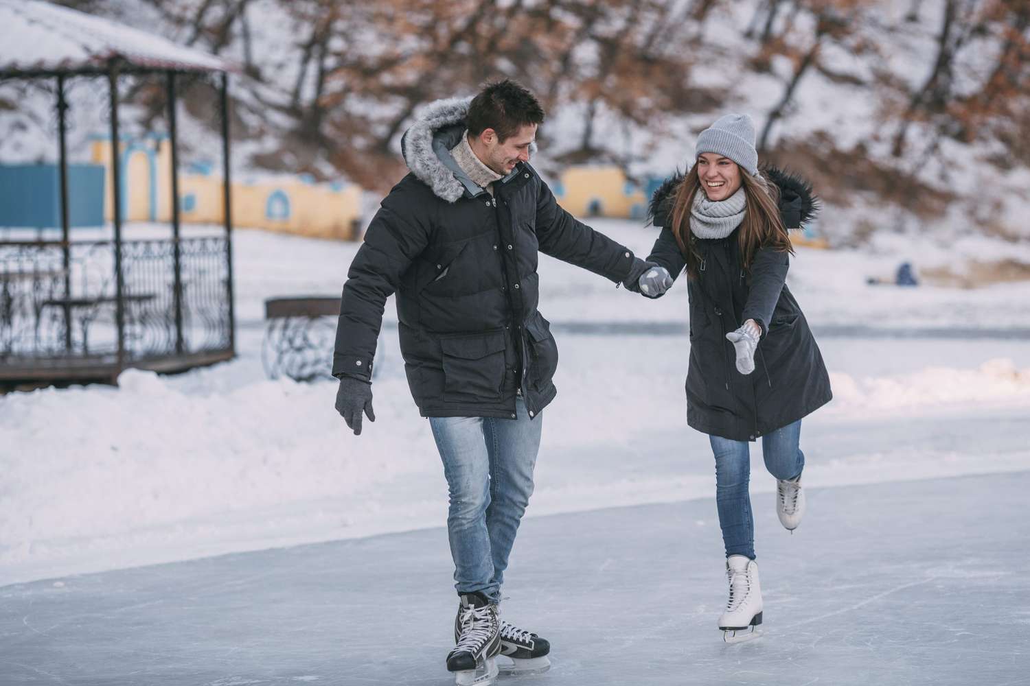 couple ice skating