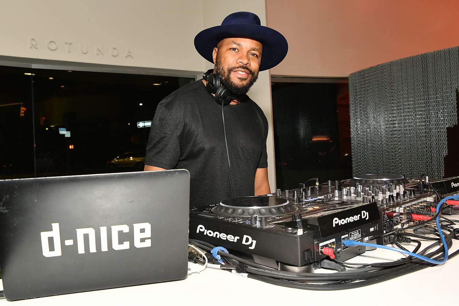 DJ D-Nice